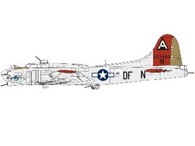 Boeing B-17G Flying Fortress - image 2