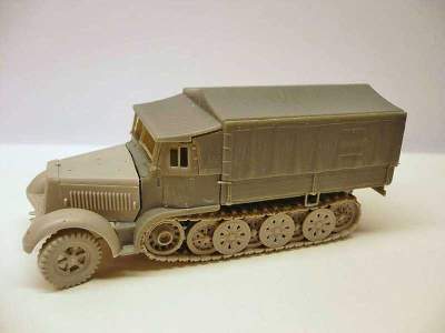 Sd.Kfz.7 final variant with tarpauline - image 16