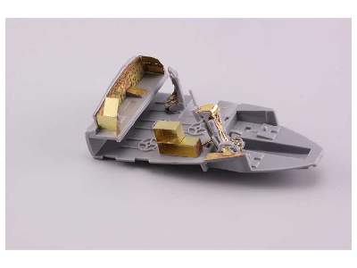 Victor B Mk.2 (BS) interior 1/72 - Airfix - image 7