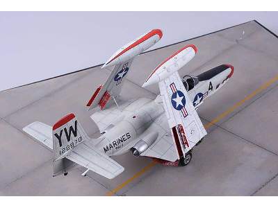 F2H-2&2P Banshee - image 8