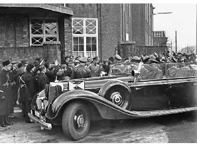 Mercedes-Benz 770K (W-150) Offener Tourenwagen - image 16