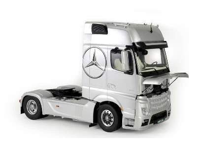 Mercedes Benz Actros MP4 Gigaspace - image 6