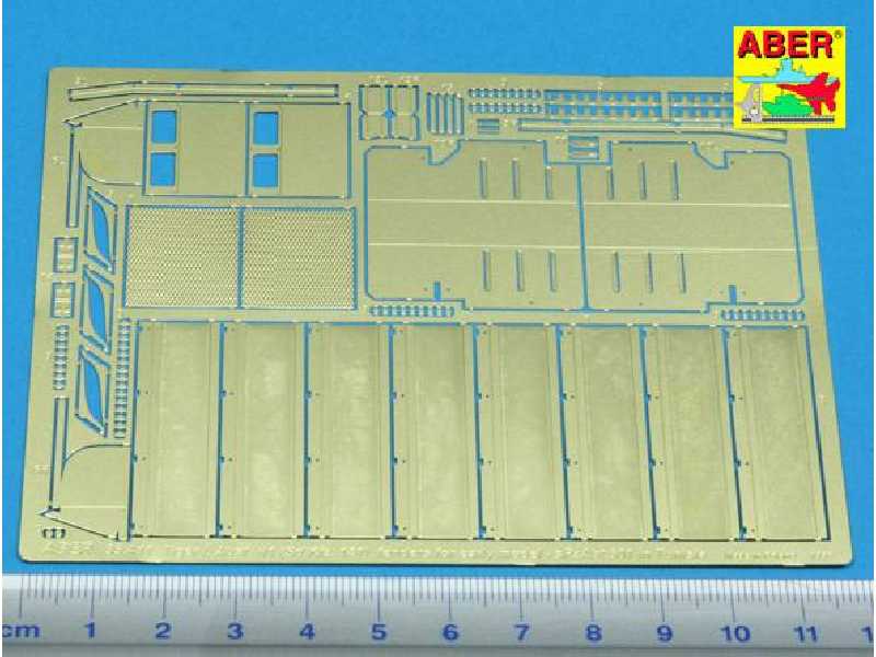 Fenders and exhaust covers for Tiger I (for early model in Afric - image 1