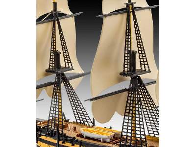 HMS Victory - image 2