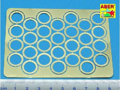 Rings between road wheels for Pz.Kpfw. III and Stug. III  - image 1