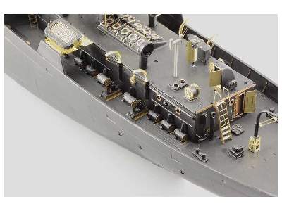 HMCS SNOWBERRY 1/144 - Revell - image 6