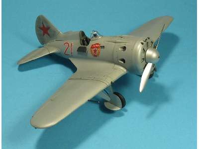 I-16 type 24 - WWII Soviet Fighter  - image 10