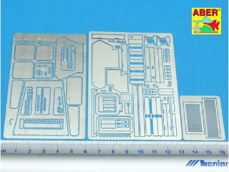 Engine upper deck for Heavy Armoured Car Sd.Kfz. 234  - image 1