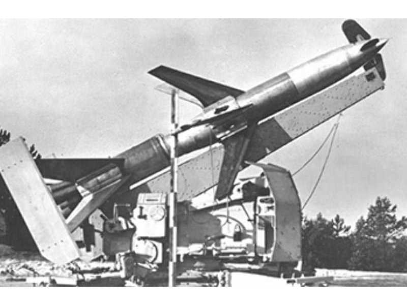 Rheinmetall Rheintochter R-2 Anti-Aircraft Missiles and Launcher - image 1