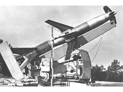 Rheinmetall Rheintochter R-2 Anti-Aircraft Missiles and Launcher - image 2