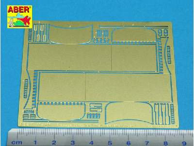 Turret side stowage bins for Pz.Kpfw. VI Ausf.E Initial product. - image 1