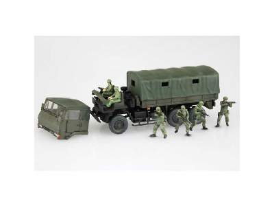 JGSDF 3 1/2t Truck Additional Armor 4 Figures - image 2