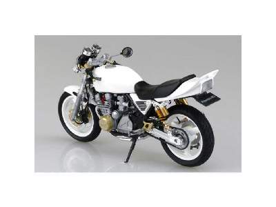 Kawasaki Zephyrx With Custom Parts - image 5