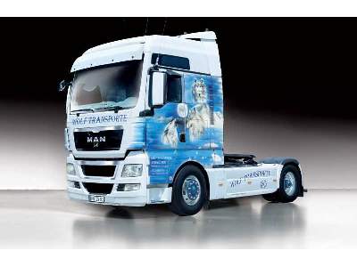 MAN TGX XXL Wolf Transporte - image 1