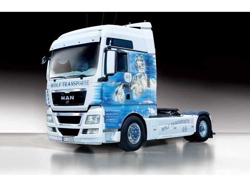 MAN TGX XXL Wolf Transporte - image 1