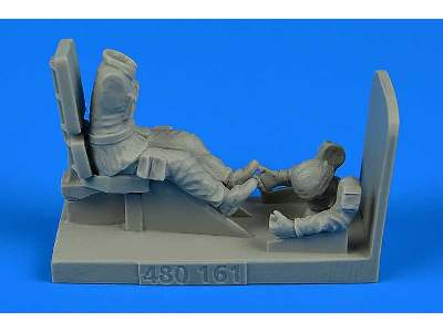 Modern British Army Driver for BAE Warrior - Airfix - image 1