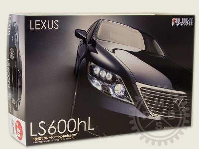 Lexus LS600hL - image 1