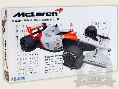 McLaren Honda MP4/16 Marlboro (GP53) - image 1