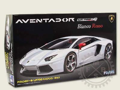 Lamborghini Aventador Bianco Rosso - image 1