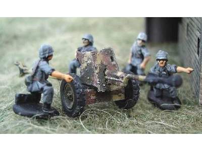 WWII German PaK 36 37mm anti-tank gun - image 5