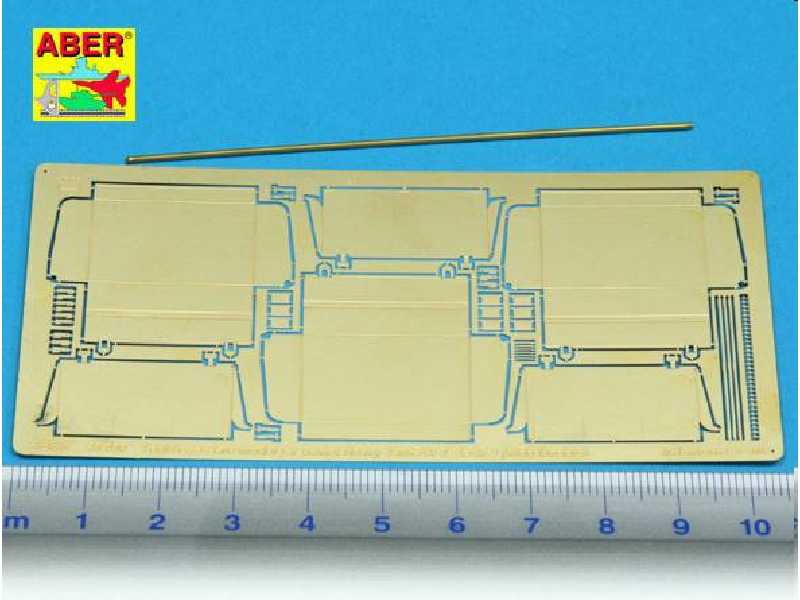 KV-1or KV-2 early with wide fenders Vol.3 - Tool boxes late type - image 1