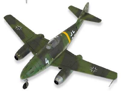 Messerschmitt Me262A-1/2 - Last ACE - image 4