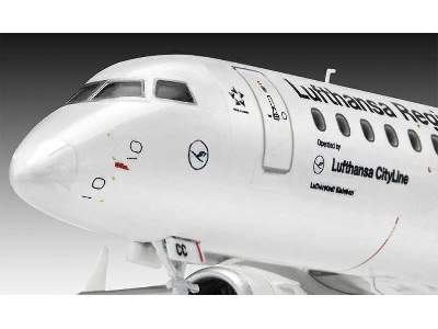 Embraer 190 Lufthansa - image 11