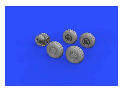 Su-34 wheels 1/48 - Hobby Boss - image 6