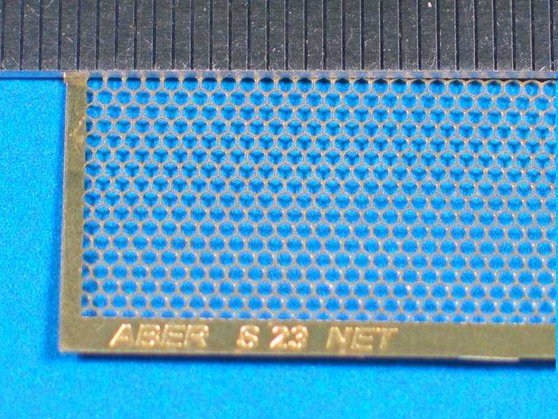 Net with hexagonal mesh 1,1 x 1,0 mm  - image 1