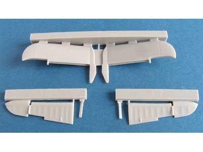 Beaufighter tailplane late version for Airfix - image 1