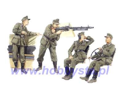 Figures German Halftrack Crewmen - image 1