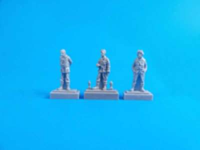 Barracuda Crew Members - Standing (3 fig.) - image 1