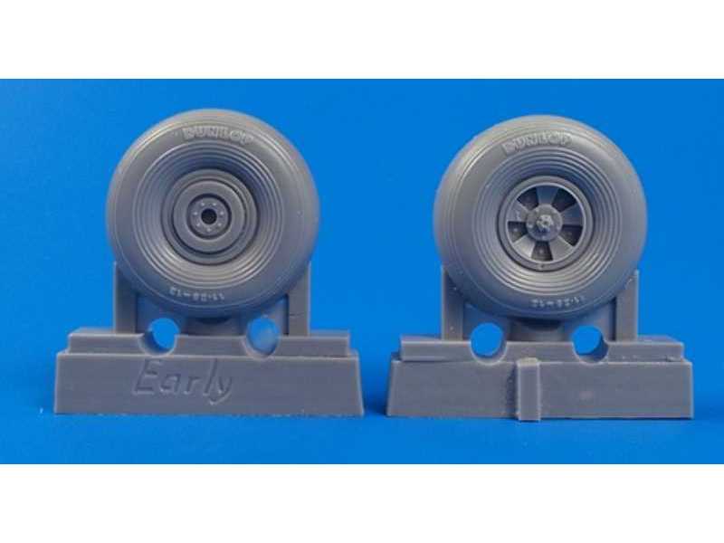 Tempest Mk.V/Typhoon Mk.I Main wheels early type - image 1