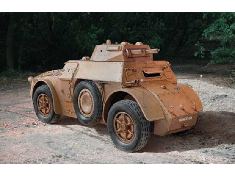 Autoblinda AB 40 - WW2 - image 1