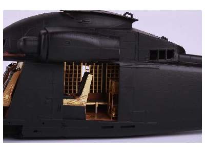 Super Seasprite cargo interior 1/48 - Kitty Hawk - image 5