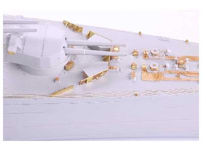 HMS Hood pt.5 deck 1/200 - Trumpeter - image 7