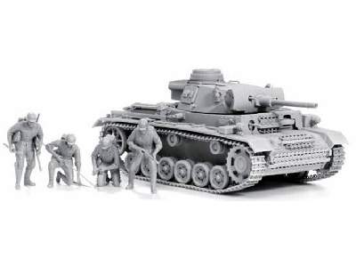 Flammpanzer III + German Sturmpionier figure set - image 3