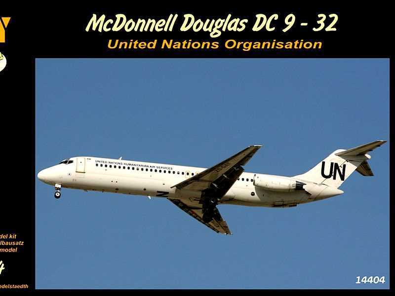 McDonnell Douglas  DC 9-32 United Nations - image 1