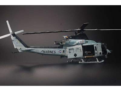 Bell UH-1Y Venom - Super Huey - image 9
