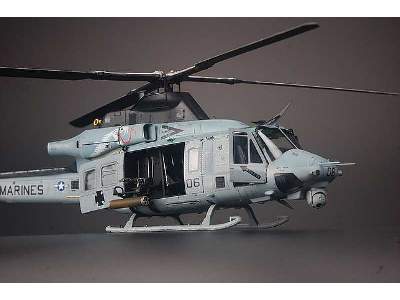 Bell UH-1Y Venom - Super Huey - image 14
