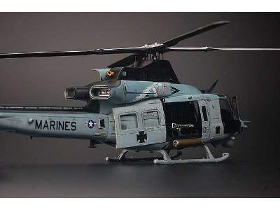 Bell UH-1Y Venom - Super Huey - image 17