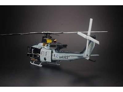 Bell UH-1Y Venom - Super Huey - image 23