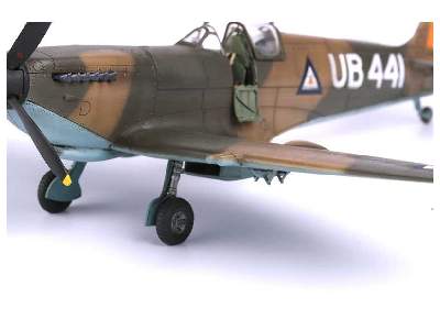 Spitfire Mk.IX - Czechoslovak pilots - Nasi se vraceji  - image 69