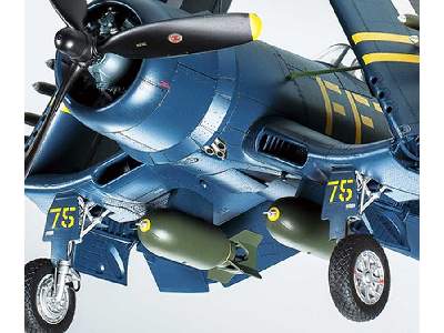 Vought F4U-1D Corsair - image 3
