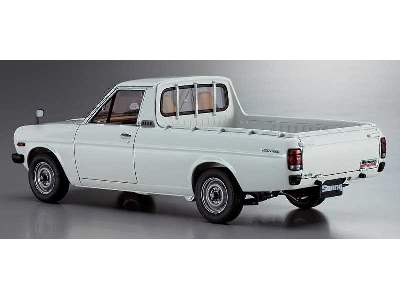 Nissan Sunny Truck Long Bed Deluxe - image 3