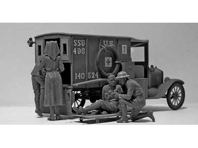 Ford Model T 1917 Ambulance with US Medical Personnel - image 22