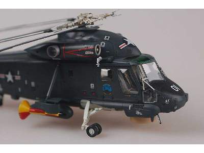 SH-2F Seasprite - image 3