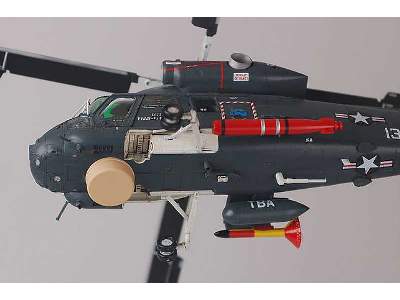 SH-2F Seasprite - image 4