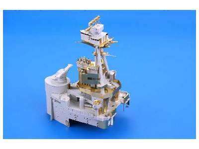 HMS Hood pt.  7 main top 1/200 - Trumpeter - image 26