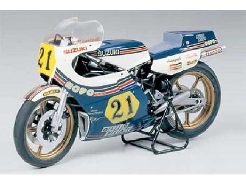 Suzuki RGB500 Team Kit - image 1 Suzuki RGB500 Team Kit - image 1